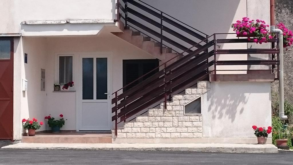 Apartment Toncic Benazici エクステリア 写真